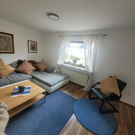 Huelser Apartment *